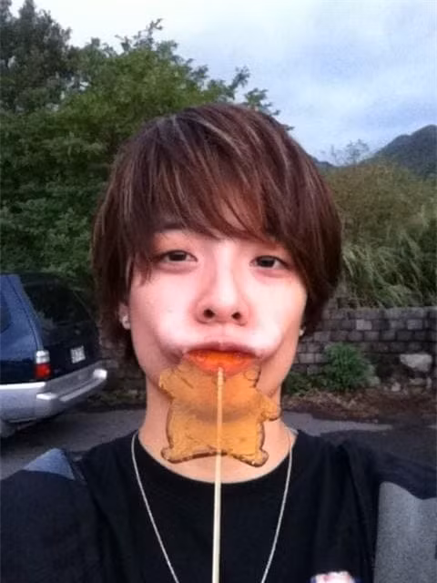 Amber (f(x)) bị dị ứng với xoài