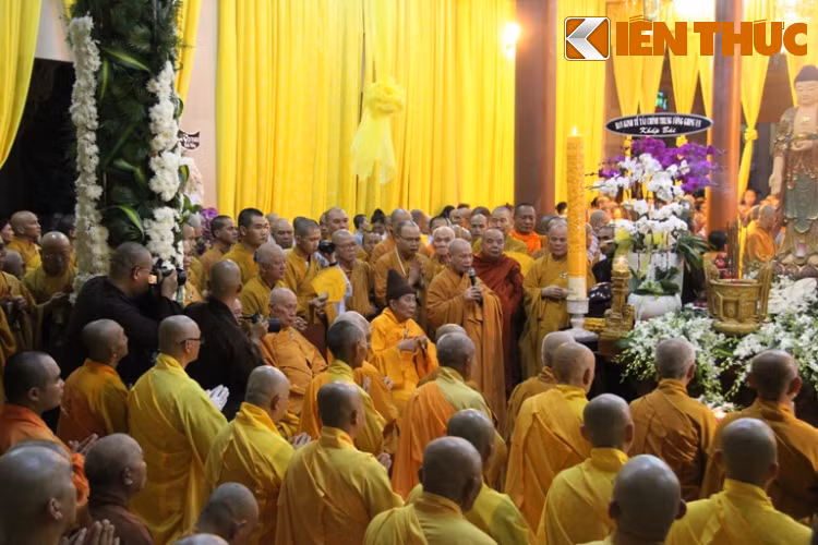 Sau khi nhục thân được nhập kim quan, môn đồ pháp quyến đã làm lễ thọ tang, cảm niệm ân giáo dưỡng của vị tôn sư khả kính, một đại dịch giả kinh điển Đại thừa, người dành cả cuộc đời phụng sự cho Đạo pháp, Dân tộc, gắn bó với GHPGVN.