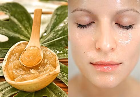 Dưỡng da và tái tạo da. Đu đủ có tính tẩy tế bào chết rất mạnh, góp phần tái tạo làn da. bạn xay nhuyễn đu đủ trộn với 1 muỗng dầu nha đam hoặc chất nhờn từ cây nha đam, sau đó thoa đều lên da mặt hoặc toàn thân. Cần lưu ý tránh vùng mắt hay những vết thương hở. Sau đó 20 phút rửa sạch lại với nước.