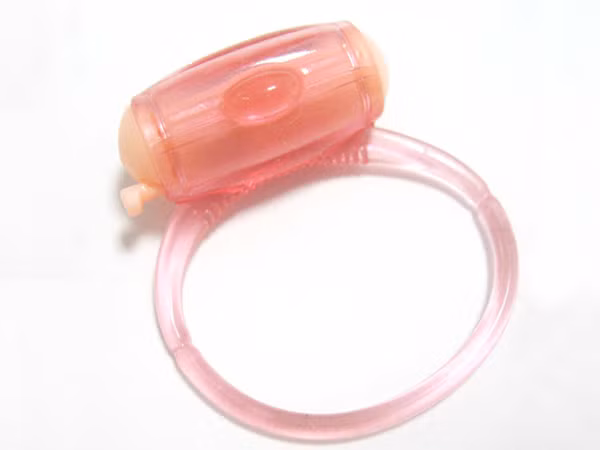 Máy rung kích thích cuộc yêu. Sản phẩm hoạt động bằng năng lượng pin này hứa hẹn sẽ giúp bạn kéo dài cuộc yêu khoảng 20 phút.