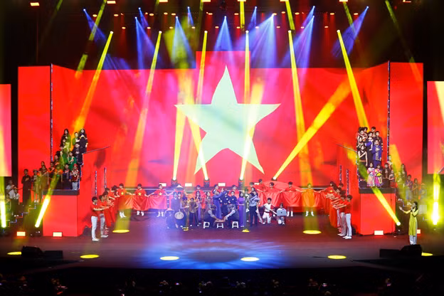 Truong Nguyen Sieu don nhan Huan chuong Lao dong hang Nhat-Hinh-5