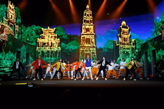 Truong Nguyen Sieu don nhan Huan chuong Lao dong hang Nhat-Hinh-8