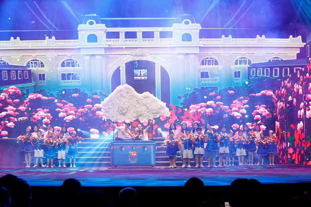 Truong Nguyen Sieu don nhan Huan chuong Lao dong hang Nhat-Hinh-7