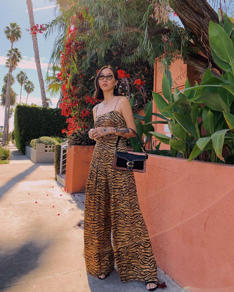 5 kieu jumpsuit chat lu, cac co gai nhat dinh phai sam he nay-Hinh-5