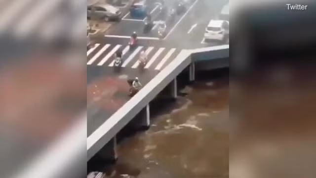 Su that man bien mat cua xe co khi lao vao thanh cau