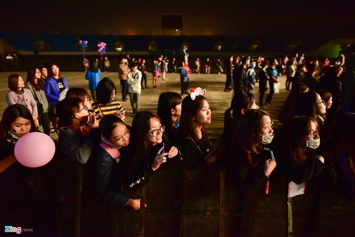 Nhieu show Kpop thua lo va tranh cai truoc ngay BlackPink toi Ha Noi-Hinh-5