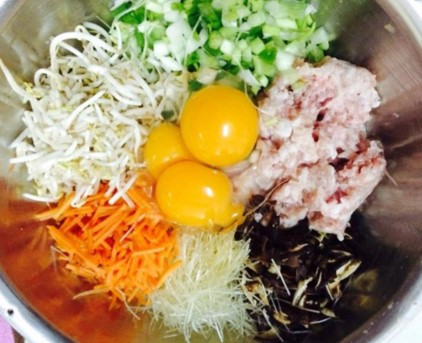 Bi quyet lam mon nem ran gion rum, dep mat-Hinh-2