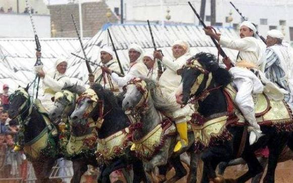 Vị hoàng đế cưới 500 vợ, sinh 525 con trai và 342 con gái - Hình 2 Vi hoang de cuoi 500 vo, sinh 525 con trai va 342 con gai-Hinh-2