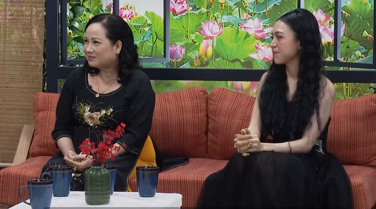 Ve ra mat, co gai bi phan doi, vai nam sau me chong ung ho-Hinh-2