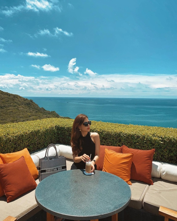 Cuộc sống hôn nhân viên mãn của Phanh Lee sau 2 năm lấy chồng Cuoc song hon nhan vien man cua Phanh Lee sau 2 nam lay chong