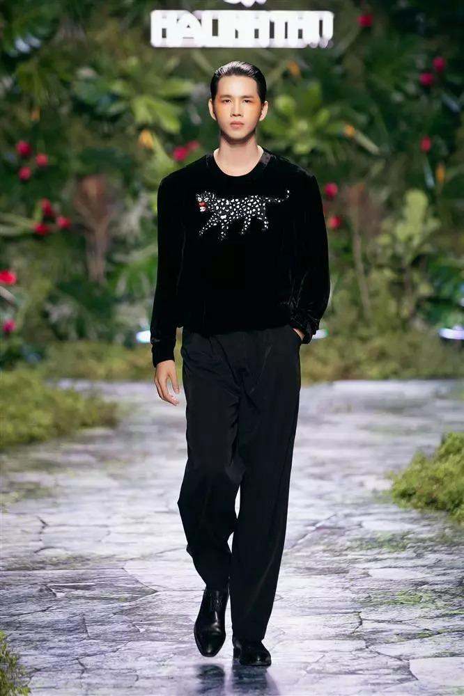 Xuan Lan bat ngo cong khai thanh vien thu 4 trong gia dinh-Hinh-9