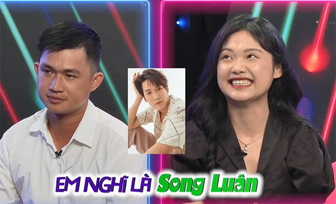 “Em có một mối tình, giữa lớp 10 là biết yêu, cũng là mối tình đầu được hơn 1 năm. Người yêu cũ của em không được chung thủy nên em luôn đặt vấn đề chung thủy lên hàng đầu. Em thích người đàn ông ăn mặc gọn gàng, sạch sẽ và biết quan tâm. Mẫu hình lý tưởng của em là Song Luân”, nữ sinh xinh đẹp trải lòng.