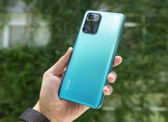 4 dien thoai di dong phu hop voi cha me vao nam 2022-Hinh-9