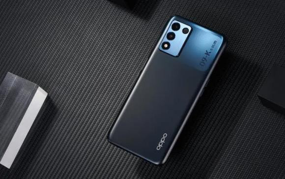 4 dien thoai di dong phu hop voi cha me vao nam 2022-Hinh-5