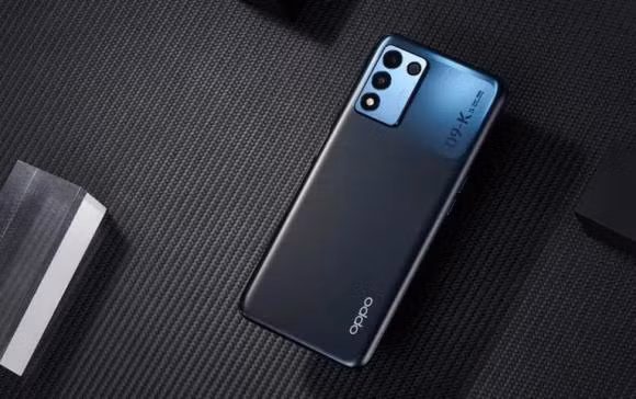 4 dien thoai di dong phu hop voi cha me vao nam 2022-Hinh-5