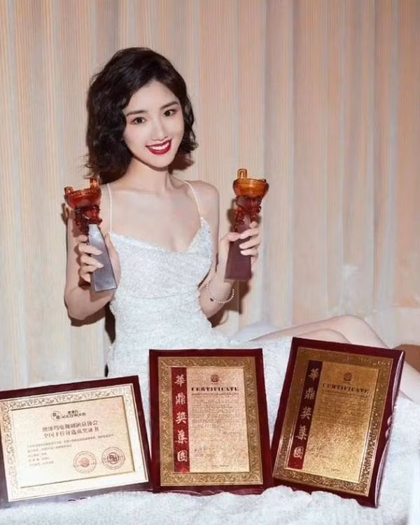 Doi tu my nhan 'Chan Hoan Truyen': Cha ruong bo, nguoi yeu lua-Hinh-6