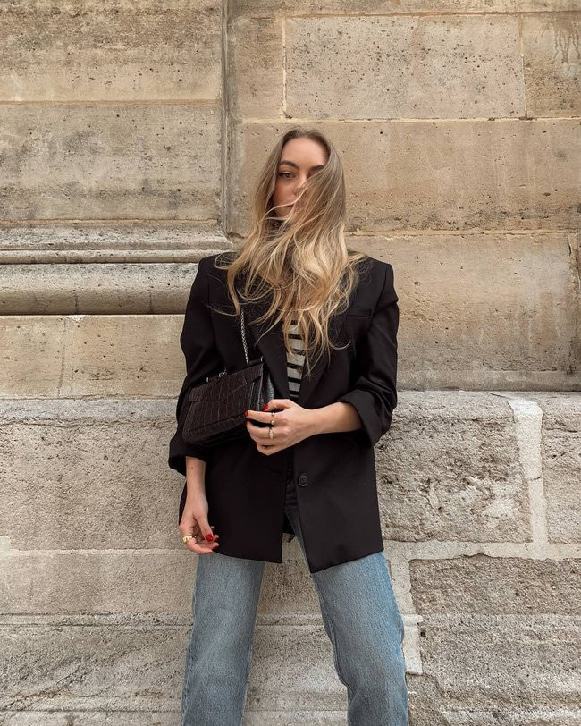 Gai Phap chi can 3 mau blazer nay da phong cach suot mua se lanh-Hinh-9