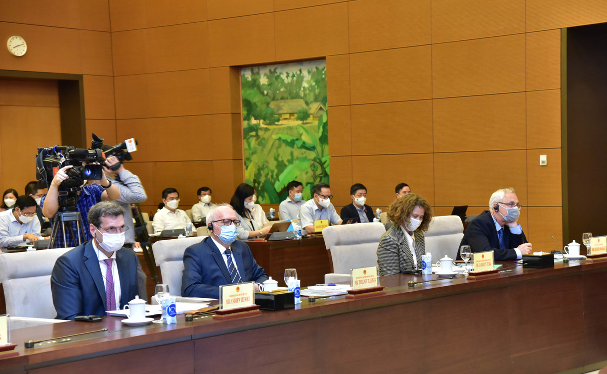 Chu tich Quoc hoi: Noi long co chon loc, som tro lai trang thai binh thuong-Hinh-2