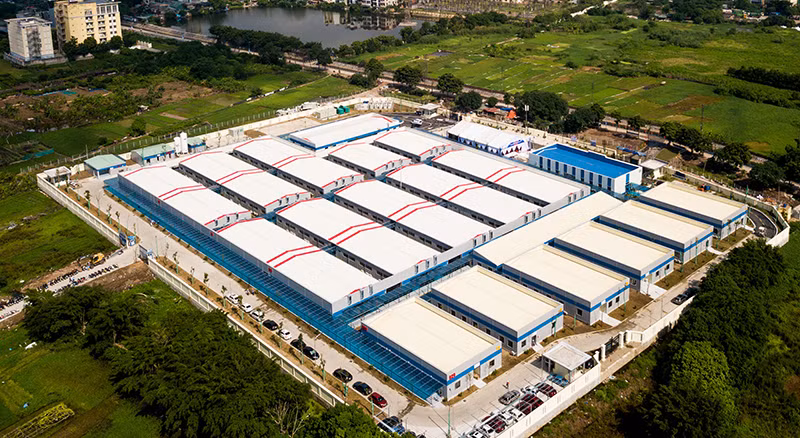  Với quy mô 3,5ha, cùng với hơn 500 giường bệnh và nhiều máy móc hiện đại, Bệnh viện dã chiến đặt tại Yên Sở là tuyến cuối trong bậc thang điều trị người bệnh Covid-19. Đây là tuyến cuối trong bậc thang điều trị người bệnh Covid-19 ở khu vực TP Hà Nội và một số tỉnh thành phía Bắc (Bắc Ninh, Bắc Giang, Hải Phòng, Quảng Ninh và Lạng Sơn).