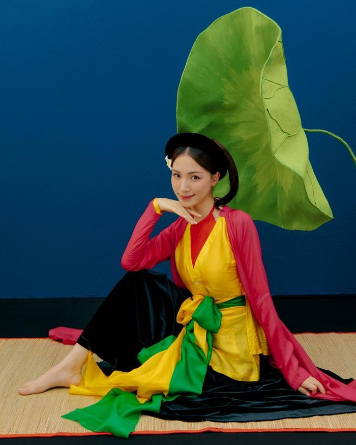 Hoa Minzy 'pha hit' ngay tren song livestream ban hang-Hinh-2