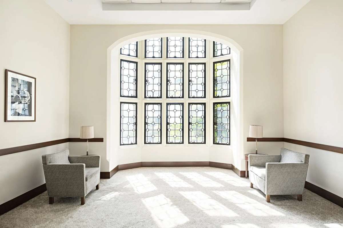 Biet thu hon 100 nam tuoi o My rao ban gia 45 trieu USD-Hinh-2