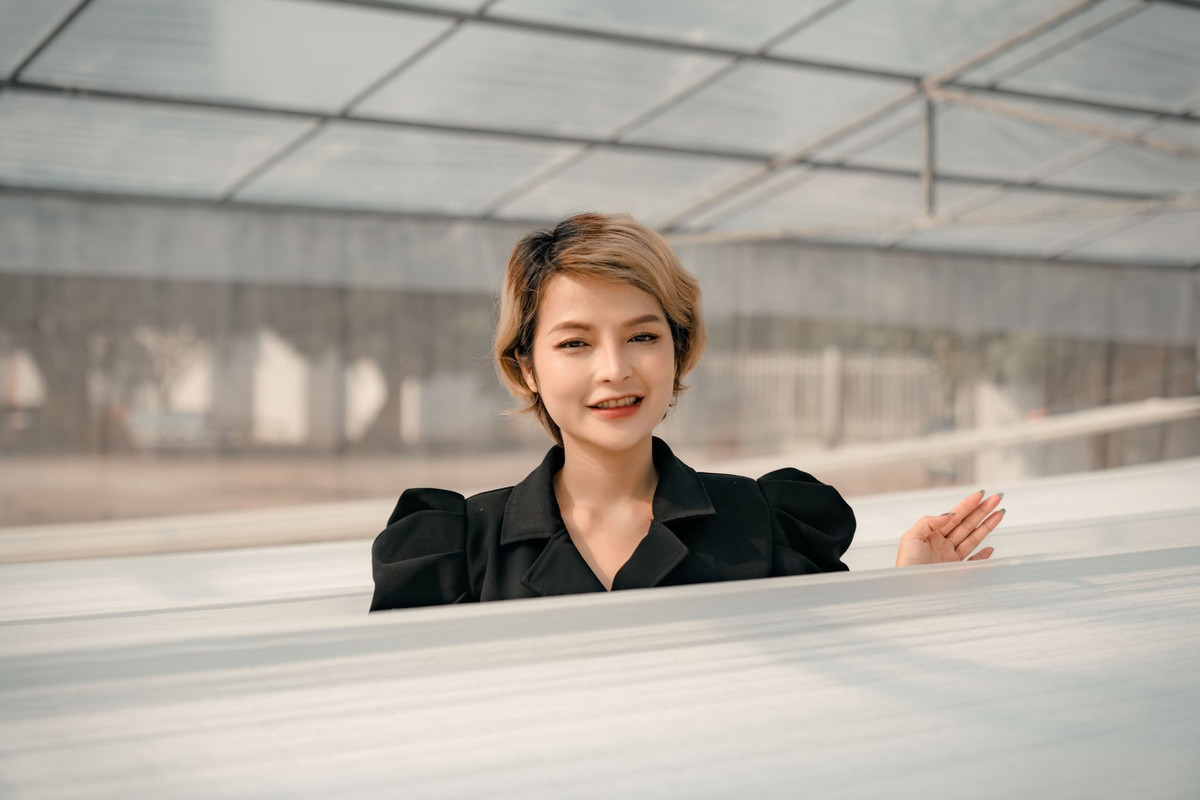 Nha thiet ke 9X nguoi Ha Tinh ra mat bo suu tap ao cuoi-Hinh-5