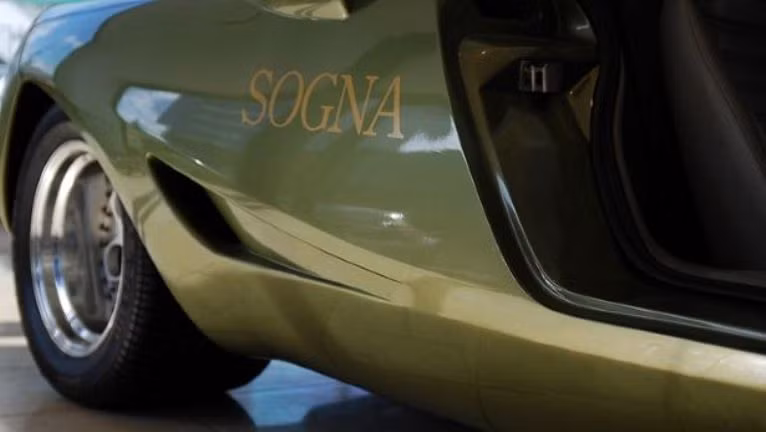 Dự kiến, chiếc xe được bán với giá 1,9 triệu Bảng (khoảng 68 tỷ đồng), tương đương một chiếc McLaren P1 hoặc chiếc Porsche 918 Spyder.