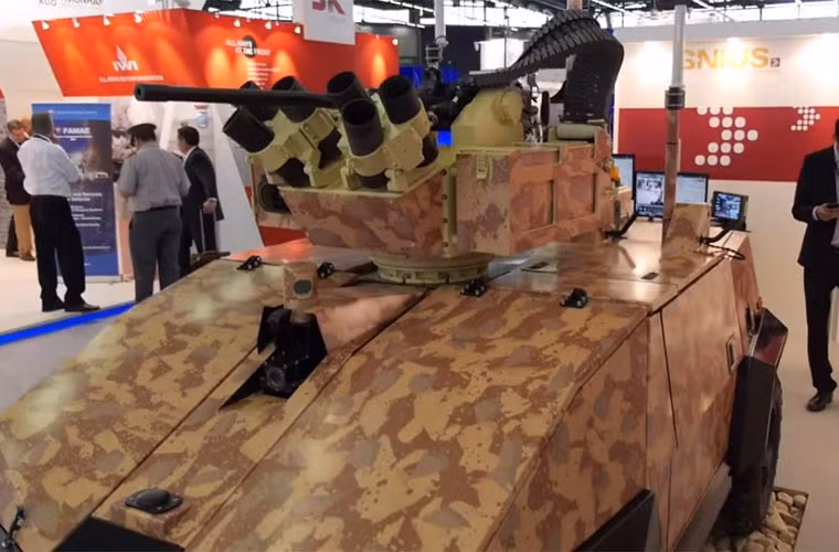 UGV chiến đấu G-NIUS được phát triển từ UGV tuần tra Guardium.