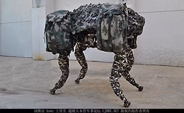 Thiết bị hỗ trợ chiến trường UGV 4 chân do Norinco phát triển.