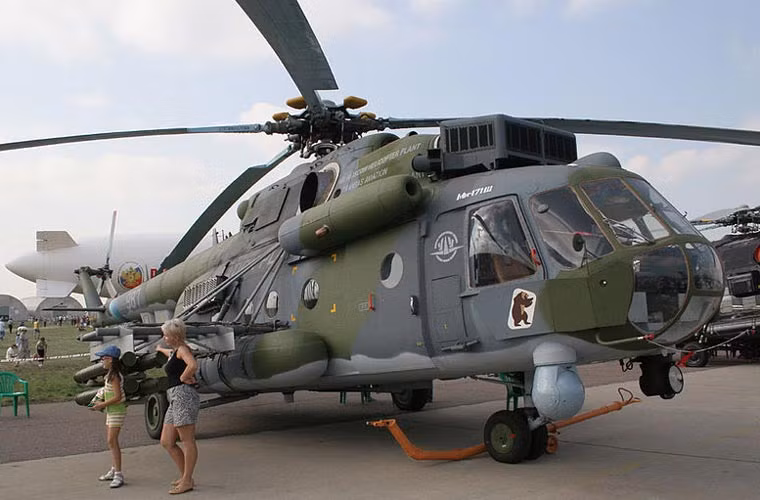 Mi-171 có khả năng đạt tốc độ tối đa 250km/h, phạm vi hoạt động 465km. Nó đã chứng minh khả năng là một "ngựa thồ" đa năng, có thể chở quân, hàng hóa, cứu nạn và khi cần thiết có thể vũ trang để chiến đấu như một trực thăng chiến đấu hạng nhẹ. Hiệu suất bay ấn tượng, ít hỏng hóc, tải trọng hàng hóa lớn chính là lý do mang lại sự thành công cho Mi-171.