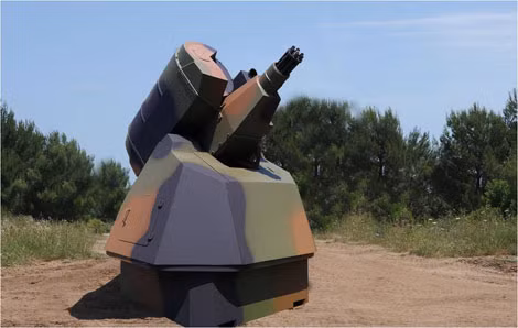 Bệ pháo tự động của hệ thống PORCUPINE C-RAM lắp pháo 6 nòng cỡ 20mm M61A1.