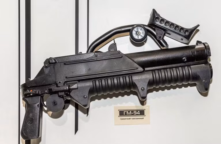 Súng phóng lựu cầm tay GM-94 là một sản phẩm mới của Phòng thiết kế KBP Tula. Súng sử dụng loại đạn 43mm cơ số 3 viên lên đạn bằng tay. Súng có tầm bắn hiệu quả khoảng 300 mét.