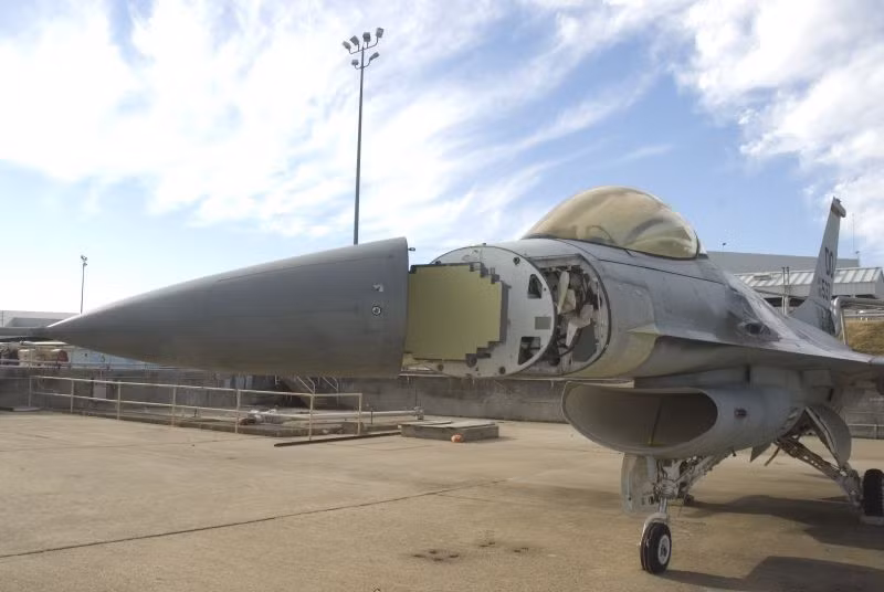 Những chiếc F-16 của Đài Loan sẽ được nâng cấp hệ thống radar quét mảng pha điện tử SARB tiến tiến nhất của Northrop Grumman.