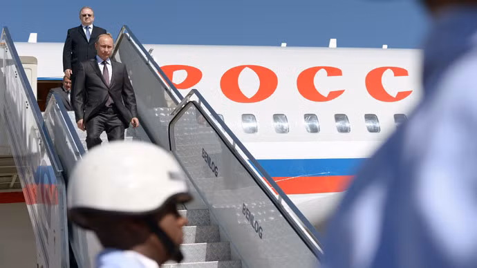 Tổng thống Putin đã có cuộc hội đàm qua điện thoại với người đồng cấp Mỹ. Sự việc đang khiến Moscow rất đau đầu.