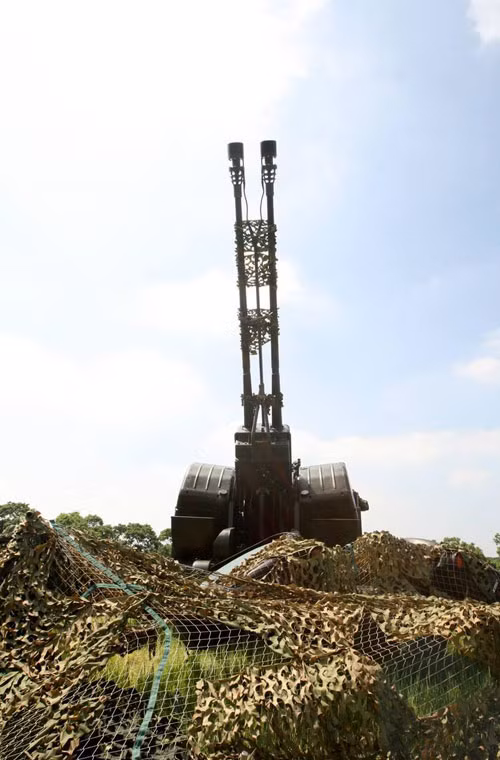 Trận địa pháo phòng không 35mm 2 nòng.