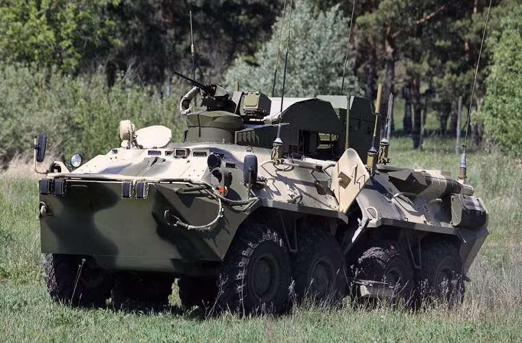  Xe bọc thép BPDM Typhoon-M: được phát triển dựa trên khung gầm cơ sở của xe bọc thép BTR-82, sử dụng cho mục đích bảo vệ cho các đơn vị tên lửa chiến lược cơ động và một số đơn vị khác thuộc lực lượng tên lửa chiến lược Nga trước các lực lượng trinh sát phá hoại của đối phương.