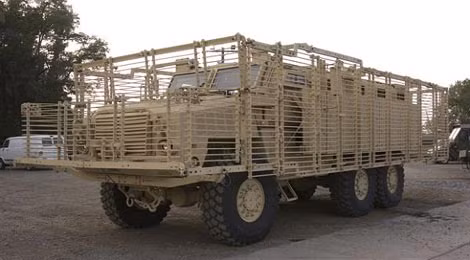 Giáp lồng một giải pháp để đối phó với RPG-7 nhưng nó không hoàn toàn giúp những chiếc xe thiết giáp bên trong an toàn hơn trước cuộc tấn công bằng RPG-7. Giáp lồng một giải pháp để đối phó với RPG-7 nhưng nó không hoàn toàn giúp những chiếc xe thiết giáp bên trong an toàn hơn trước cuộc tấn công bằng RPG-7.