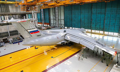 Cận cảnh một chiếc Il-476 mang số hiệu 78650 đã hoàn tất việc lắp ráp tại nhà máy Aviastar-SP ở Ulyanovsk.