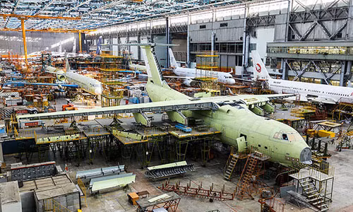Il-476 có thể đạt tốc độ tối đa 900km/h, tầm bay khoảng 5.000km, trần bay 13km.