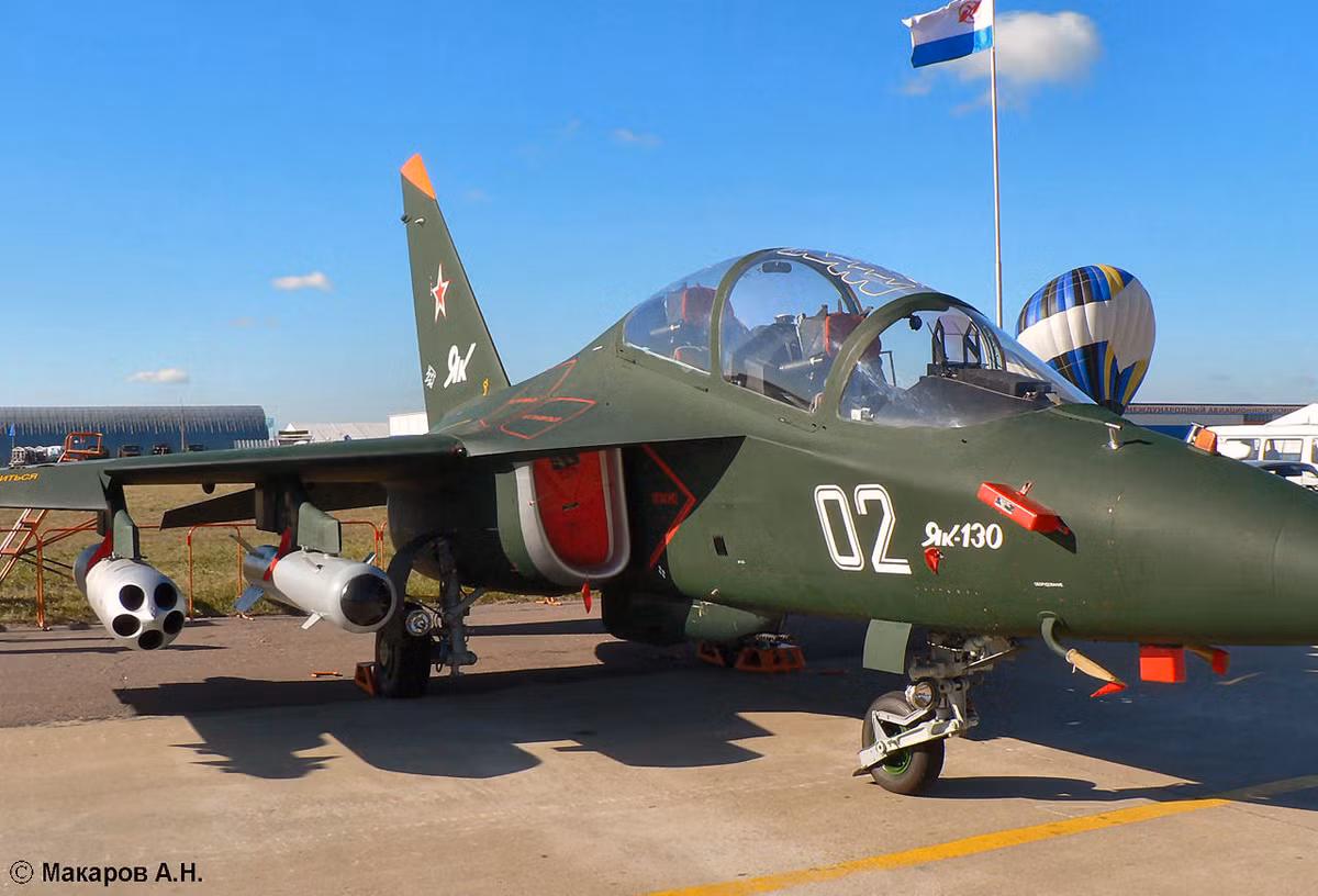 Máy bay huấn luyện Yak-130 là một trong những vũ khí chủ lực trong thị trường xuất khẩu vũ khí của Nga.