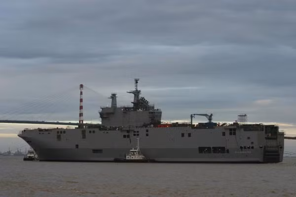 3 tỷ Euro để bồi thường hợp đồng là một số tiền quá lớn có thể khiến Pháp bất chấp các áp lực từ Mỹ và các nước châu Âu khác trong thương vụ Mistral với Nga.