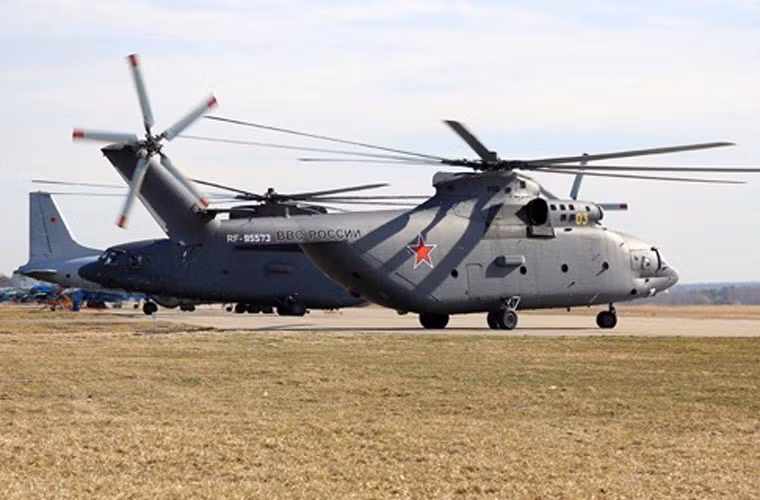 Trực thăng vận tải quân sự Mi-26 - đây là loại trực thăng lớn nhất thế giới được chế tạo và đưa vào sản xuất loạt cho đến nay.