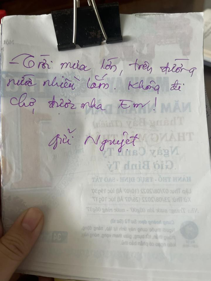 Lời nhắn bố chồng viết cho mẹ chồng khiến con dâu ngưỡng mộ Loi nhan bo chong viet cho me chong khien con dau nguong mo