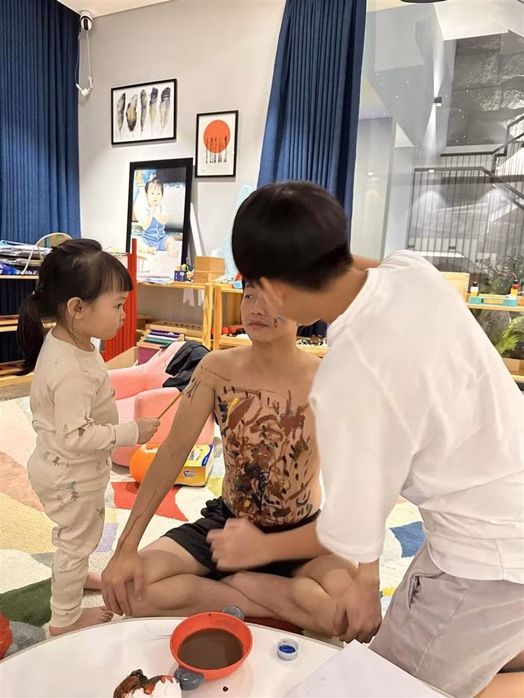 Khoanh khac dang yeu cua Cuong Do La khi chieu con het nac-Hinh-5