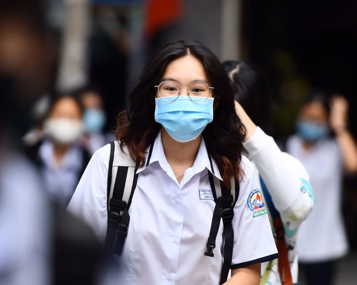 TP HCM va 16 tinh, thanh dieu chinh lich hoc tap trung de chong dich