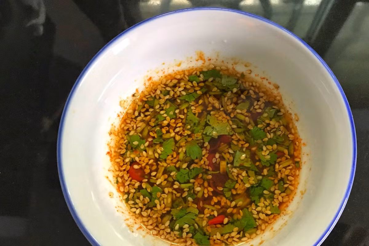 Ran dau bang noi chien khong dau, them meo nay dau ngoai gion, trong mem-Hinh-7