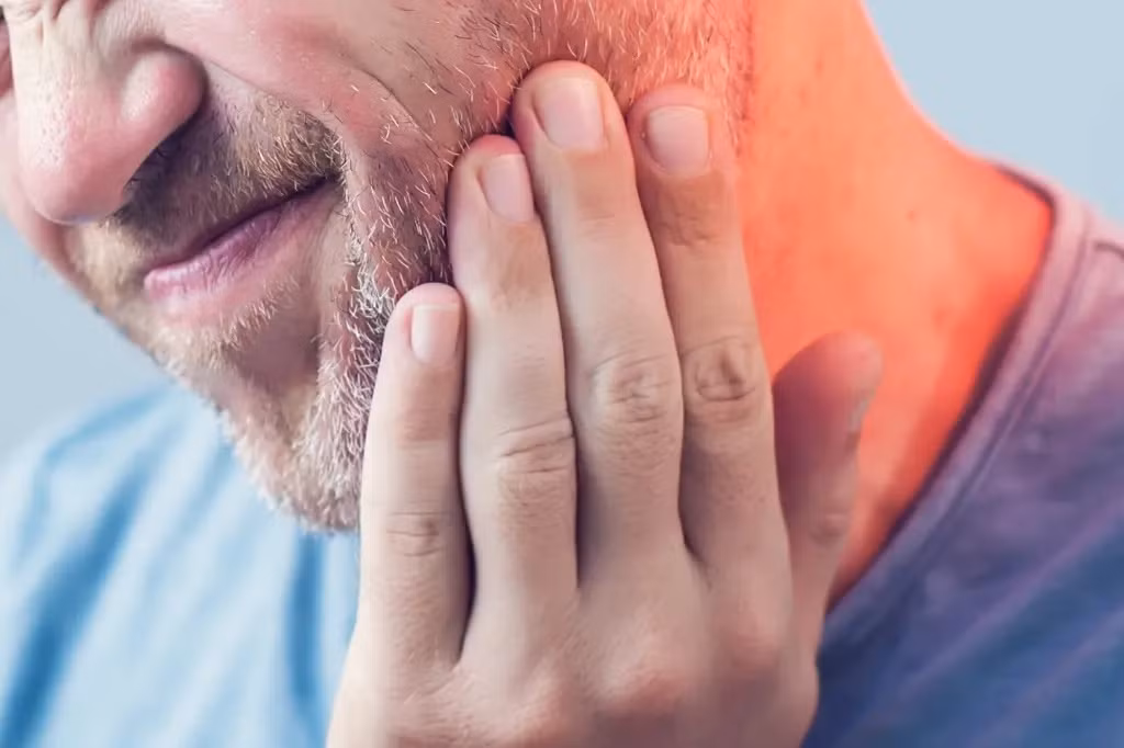 Trieu chung canh bao hoai tu xuong ham-Hinh-2