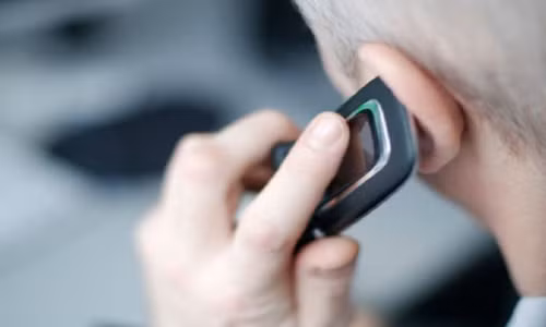 Kết quả nghiên cứu được công bố trên Tạp chí Pathophysiology cho thấy, người sử dụng điện thoại di động trên 25 năm có khả năng mắc u não cao gấp 3 lần so với người sử dụng dưới 1 năm.