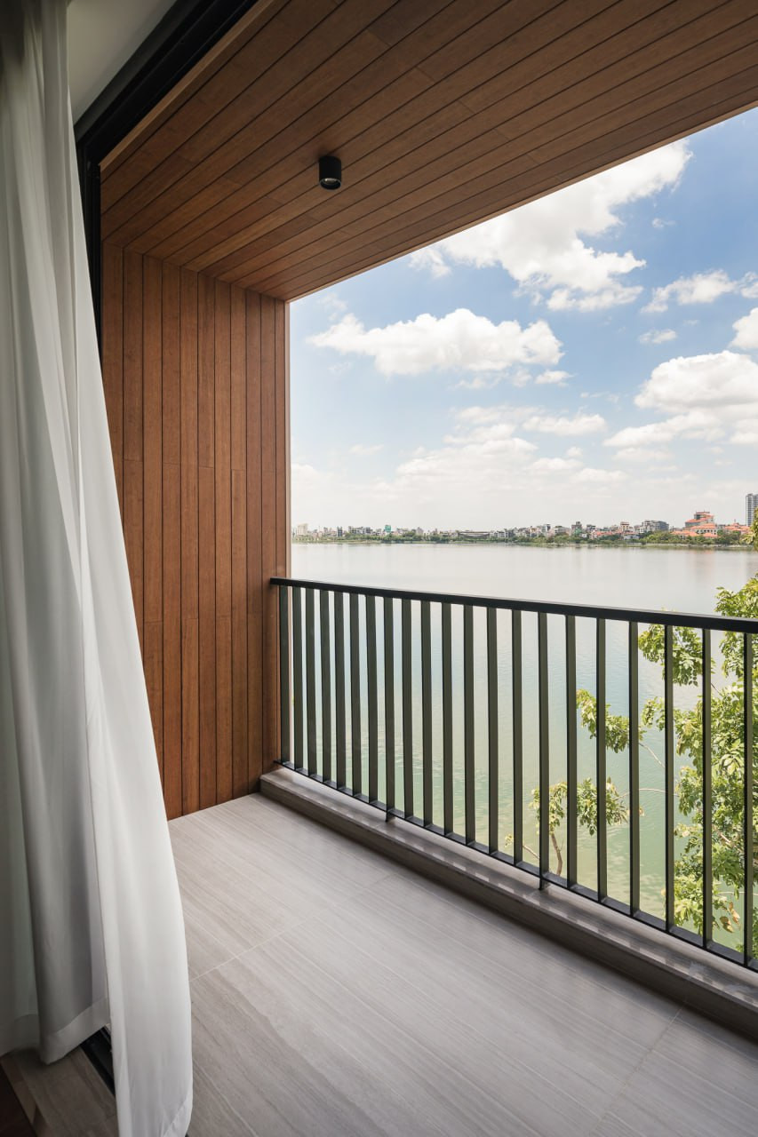 Góc view siêu đỉnh của căn nhà khi nhìn từ loggia.