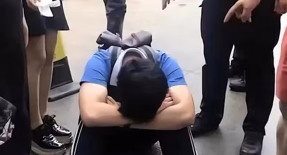 Bat ngo ly do con thi diem cao nhung chi do truong nghe